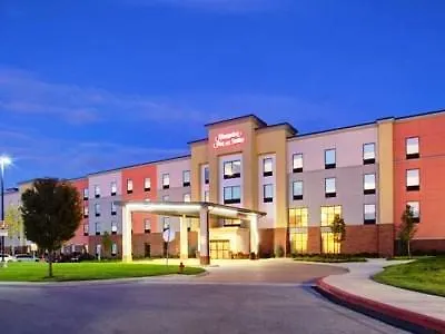 Hampton Inn & Suites Columbus Scioto Downs Hotel