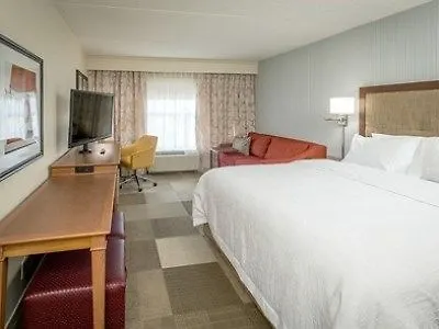 Hampton Inn & Suites Columbus Scioto Downs 3*,