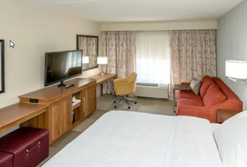 Hampton Inn & Suites Columbus Scioto Downs